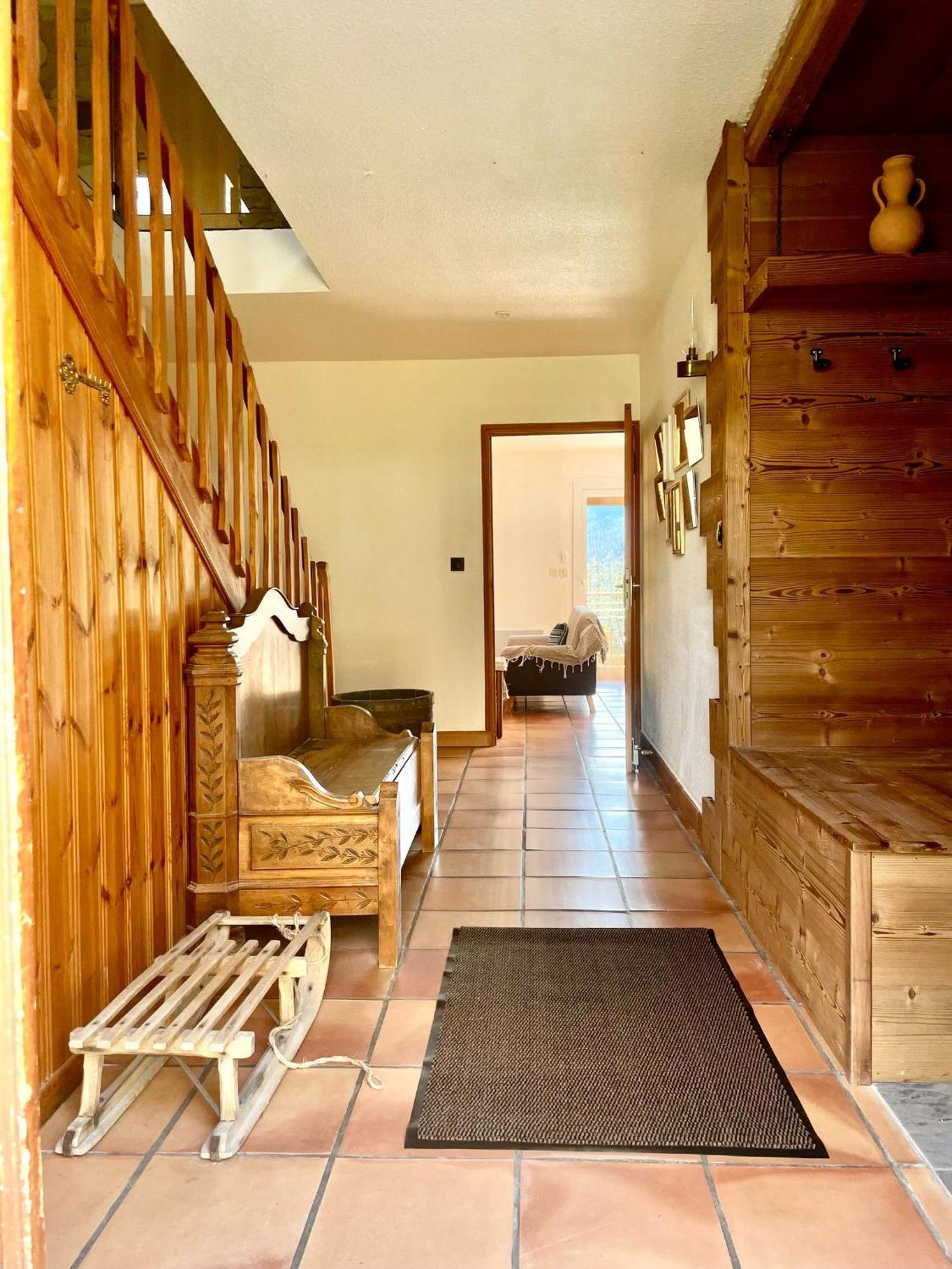 Gite Confort 15 Couchages, Vue Panoramique Montagne Hautes Alpes, Terrasses アンブラン エクステリア 写真