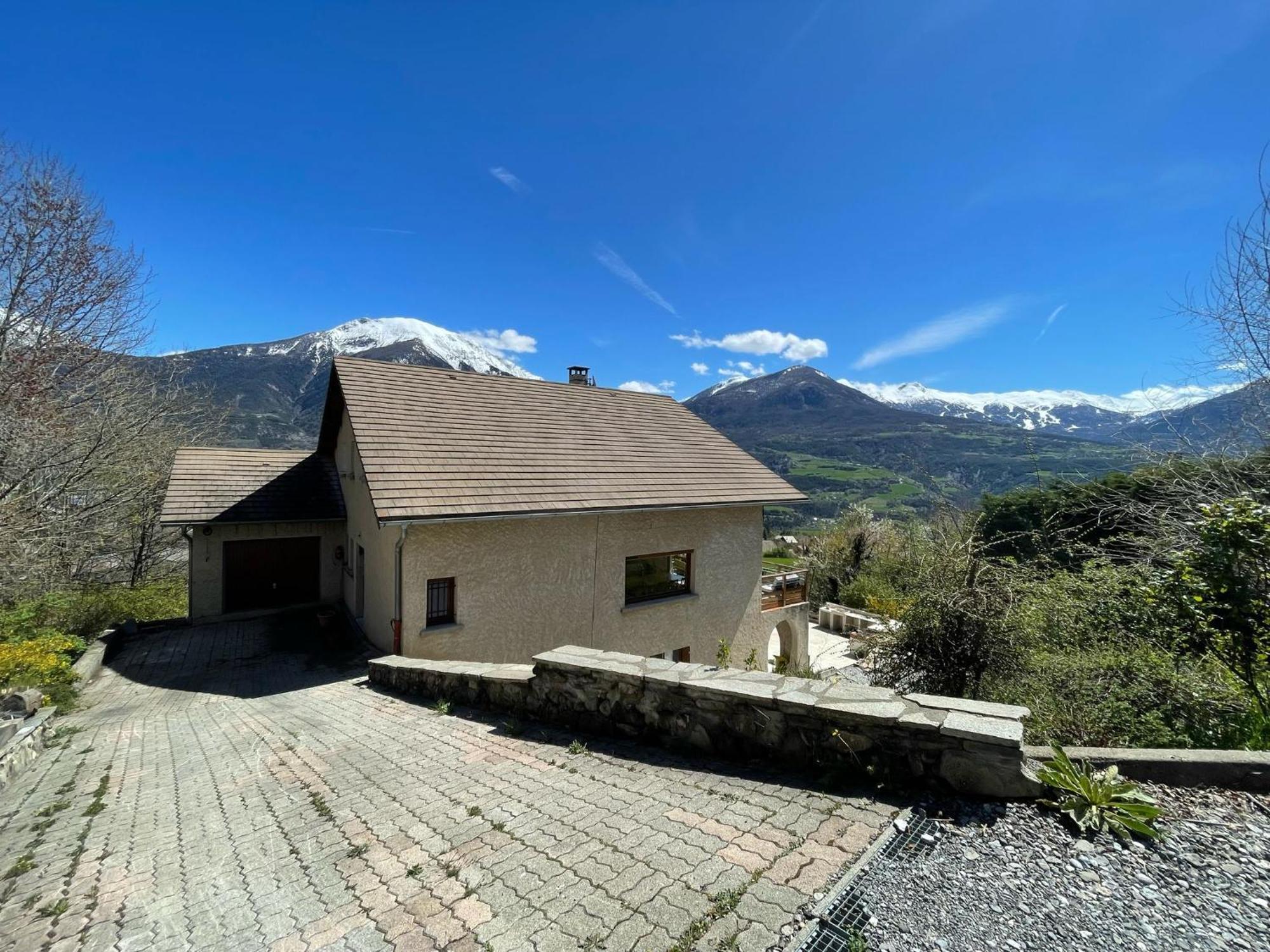Gite Confort 15 Couchages, Vue Panoramique Montagne Hautes Alpes, Terrasses アンブラン エクステリア 写真